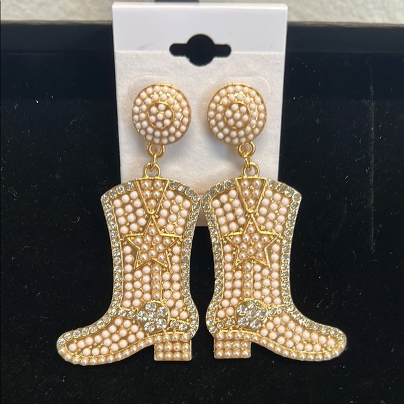Cream & Gold Cowboy 🤠 Boot Earrings  ✨ - Picture 1 of 2